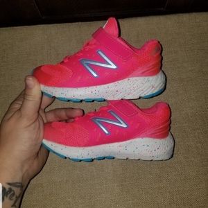 New balance shoes girls size 9 c